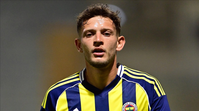 Sebastian Szymanski Galatasaray'a önerildi! Son karar o isimde